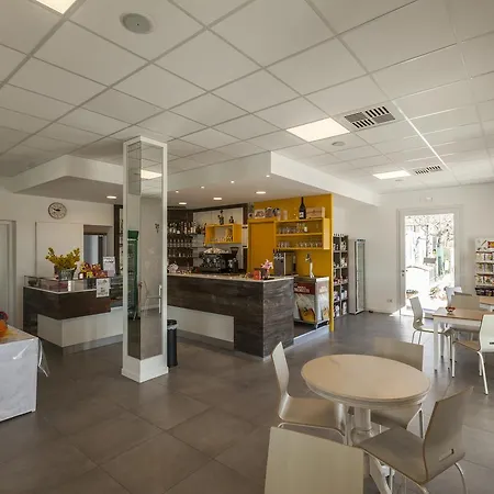 Camping Da Giovanni * Peschiera del Garda