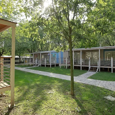 ホリデーパーク Da Giovanni ペスキエーラ・デル・ガルダ