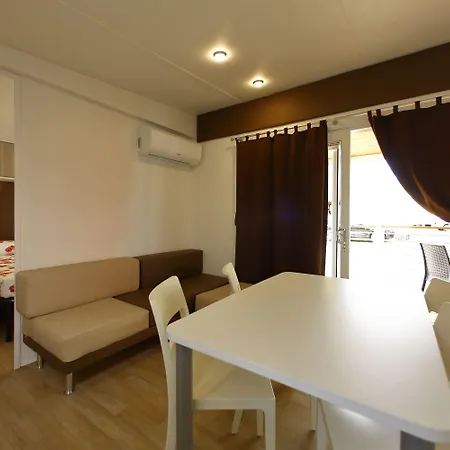 ホリデーパーク Da Giovanni ペスキエーラ・デル・ガルダ