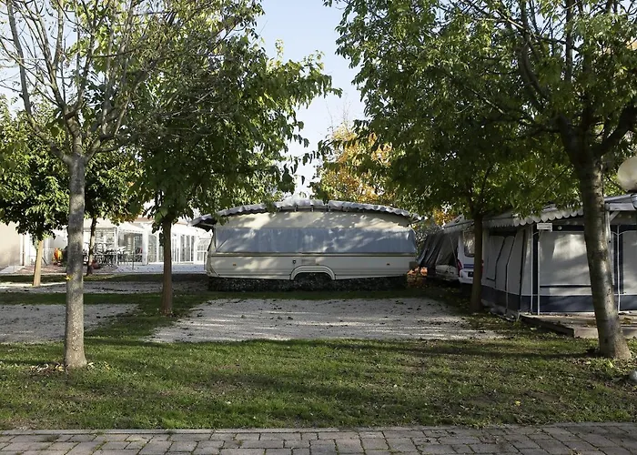Camping Da Giovanni Tatil parkı Peschiera del Garda