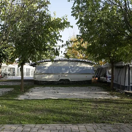 Da Giovanni ホリデーパーク ペスキエーラ・デル・ガルダ